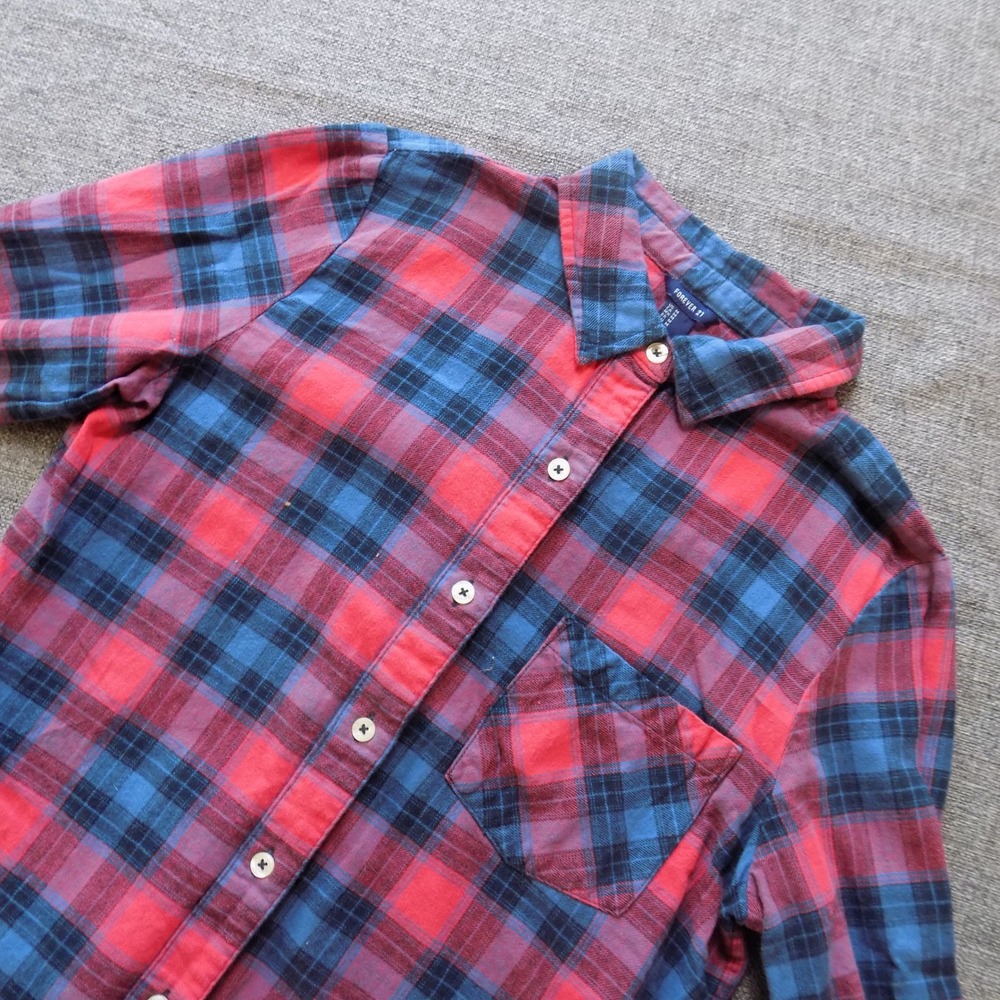Forever 21 Plaid Flannel Shirt Womens Medium Red Blue Good Long Sleeve Button Up